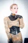 Latex Domina extrem, streng und sexy